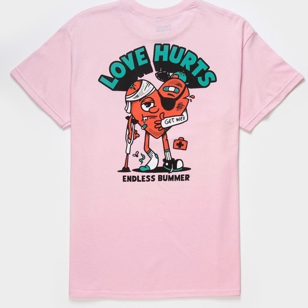 NWT ENDLESS BUMMER Love Hurts Mens
Tee Medium